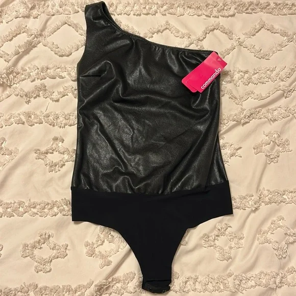 NWT Commando Brand Faux Leather One Shoulder Bodysuit Sz XS - Picture 2 of 7